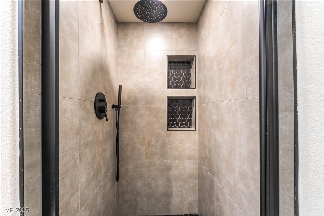 912 Pro Players Drive