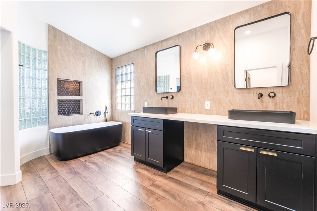 912 Pro Players Drive