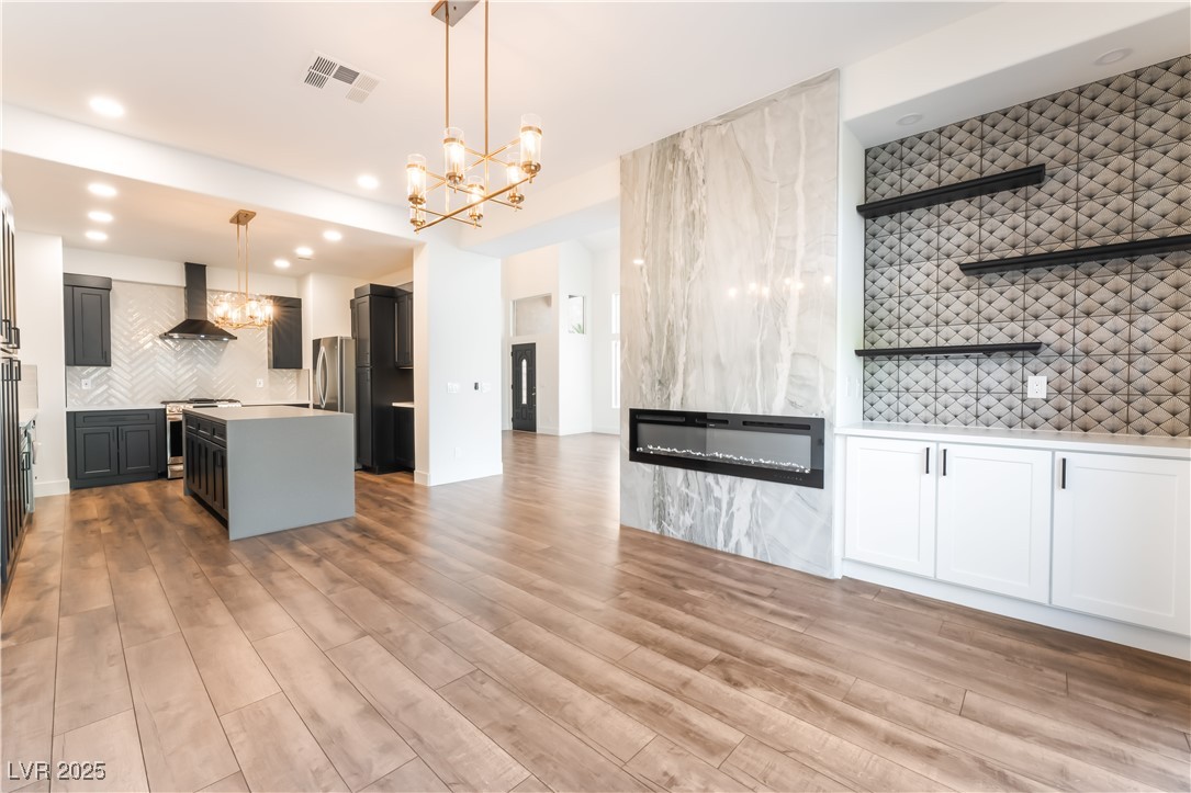 912 Pro Players Drive