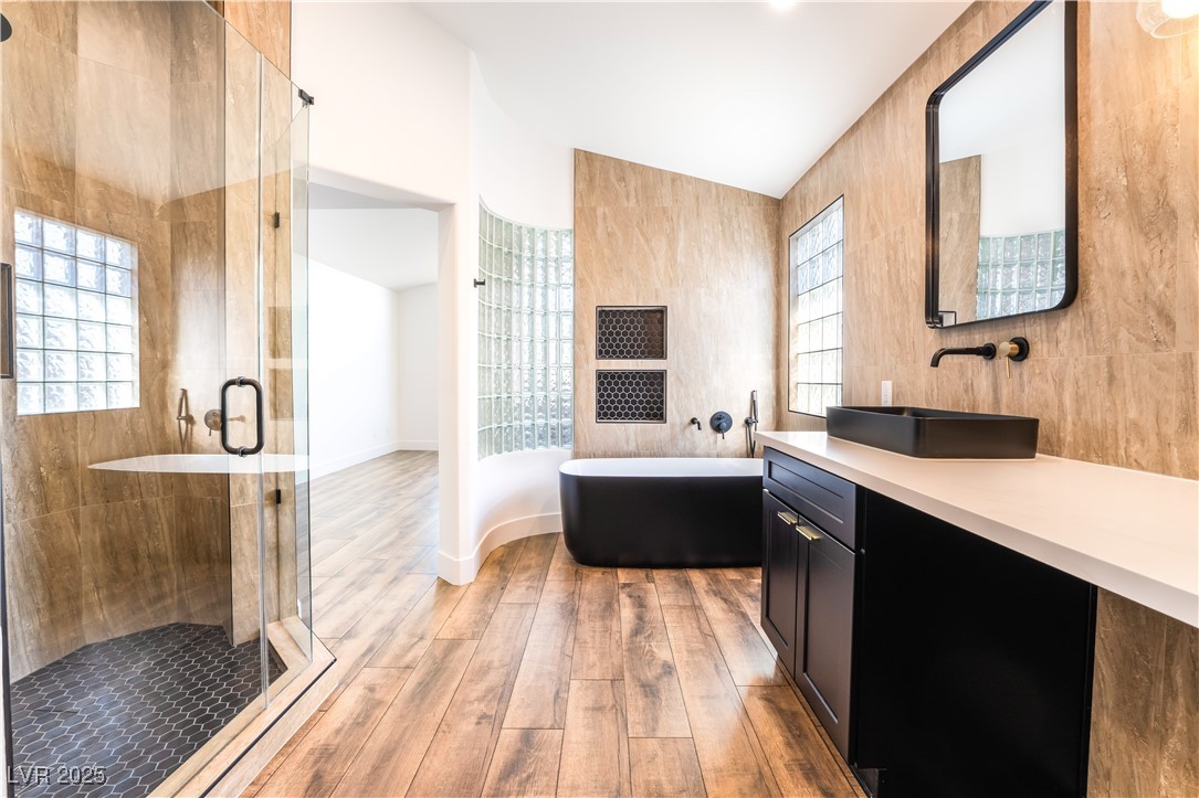 912 Pro Players Drive