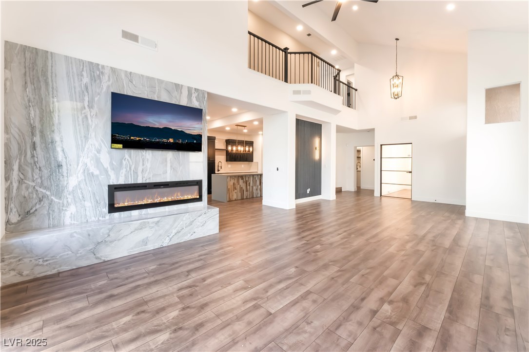 912 Pro Players Drive