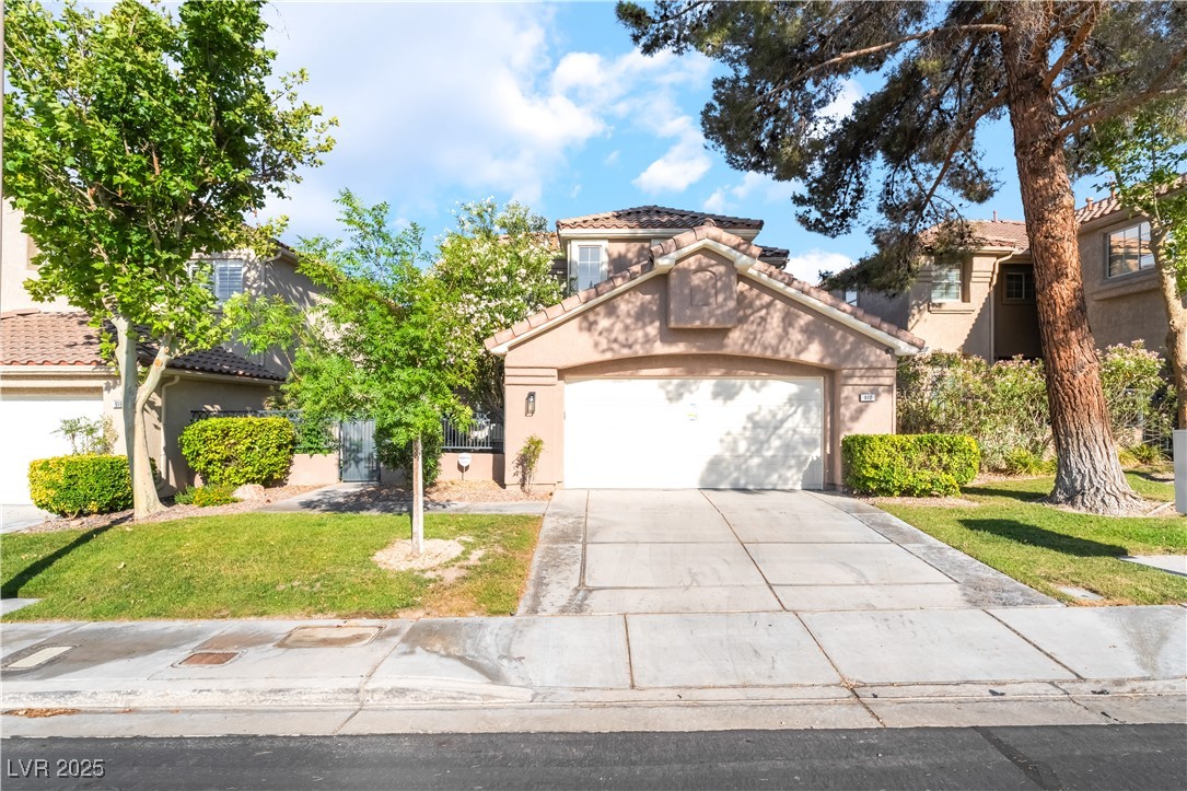 912 Pro Players Drive