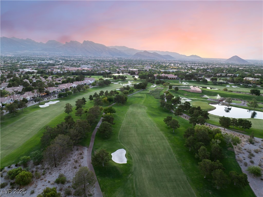 912 Pro Players Drive