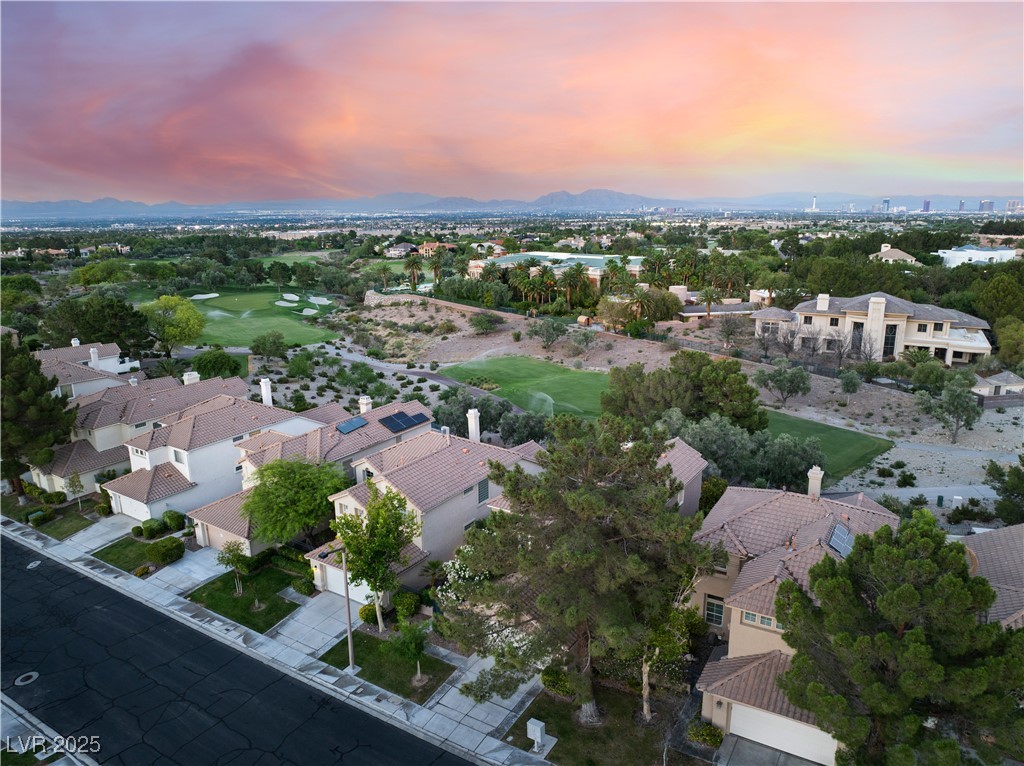 912 Pro Players Drive