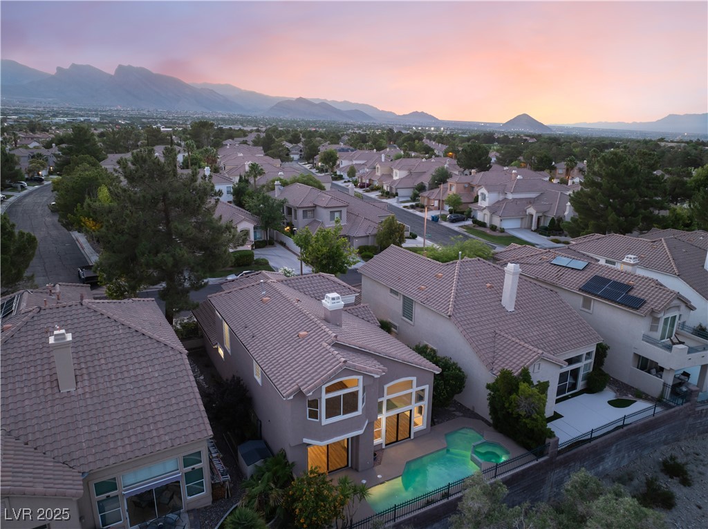 912 Pro Players Drive