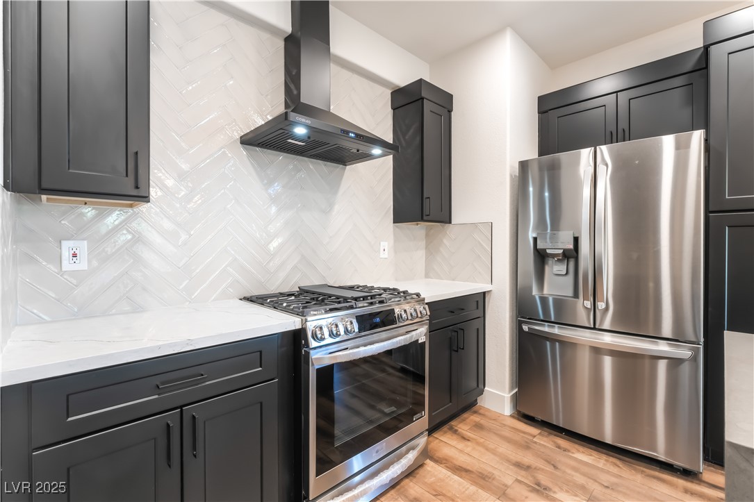 912 Pro Players Drive