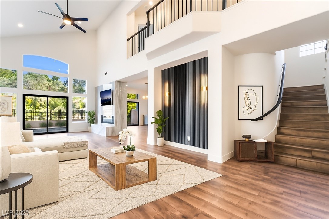 912 Pro Players Drive