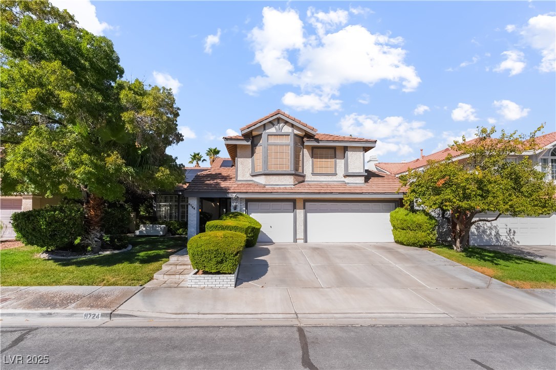 9724 Cascade Falls Avenue