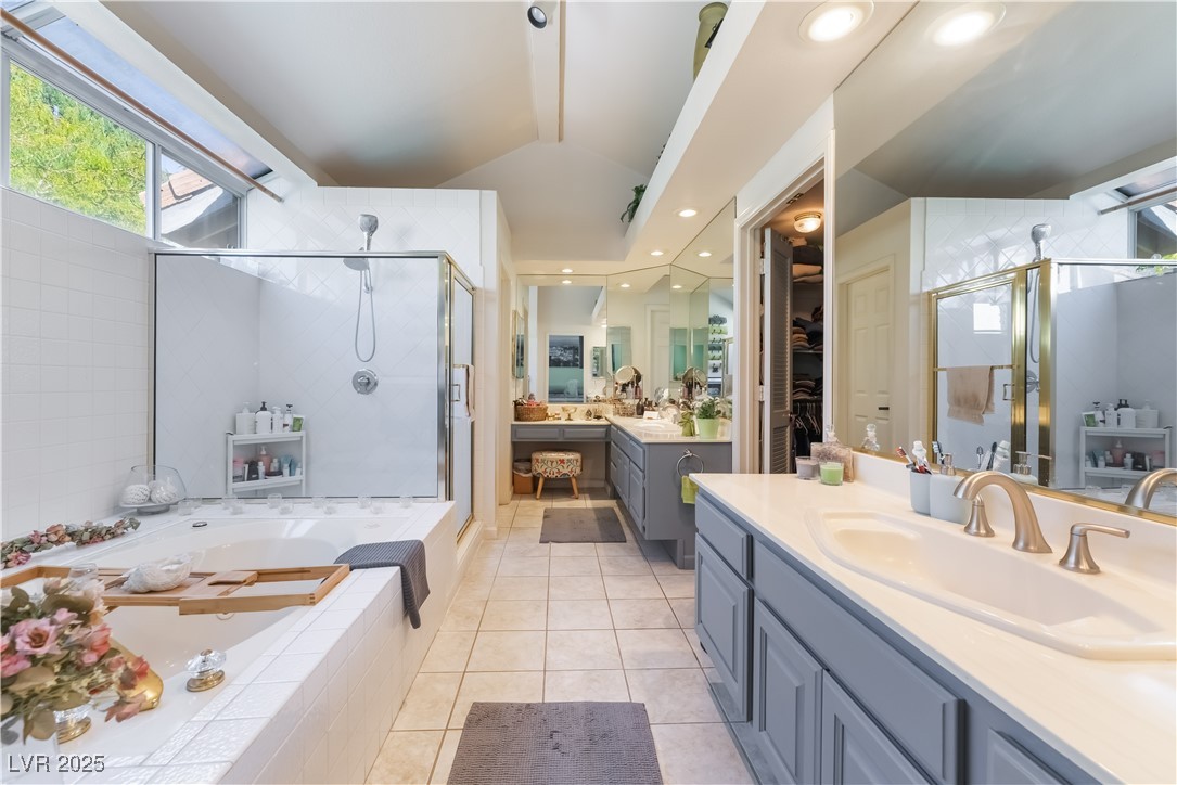 9724 Cascade Falls Avenue