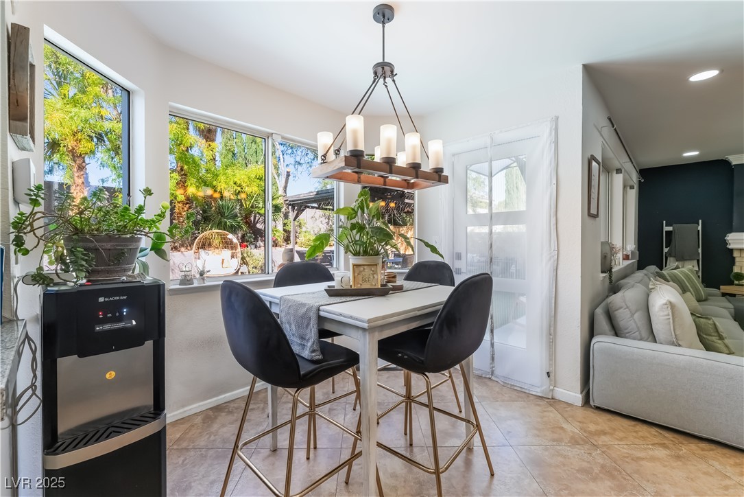 9724 Cascade Falls Avenue