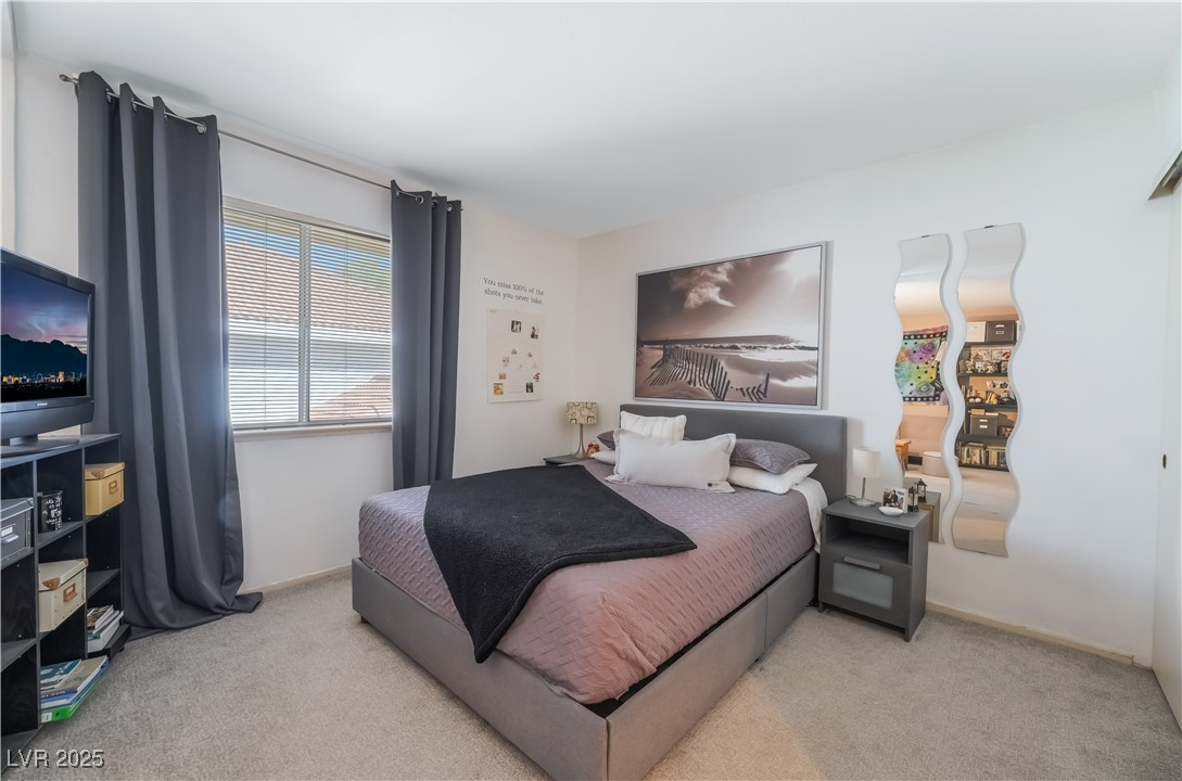 9724 Cascade Falls Avenue