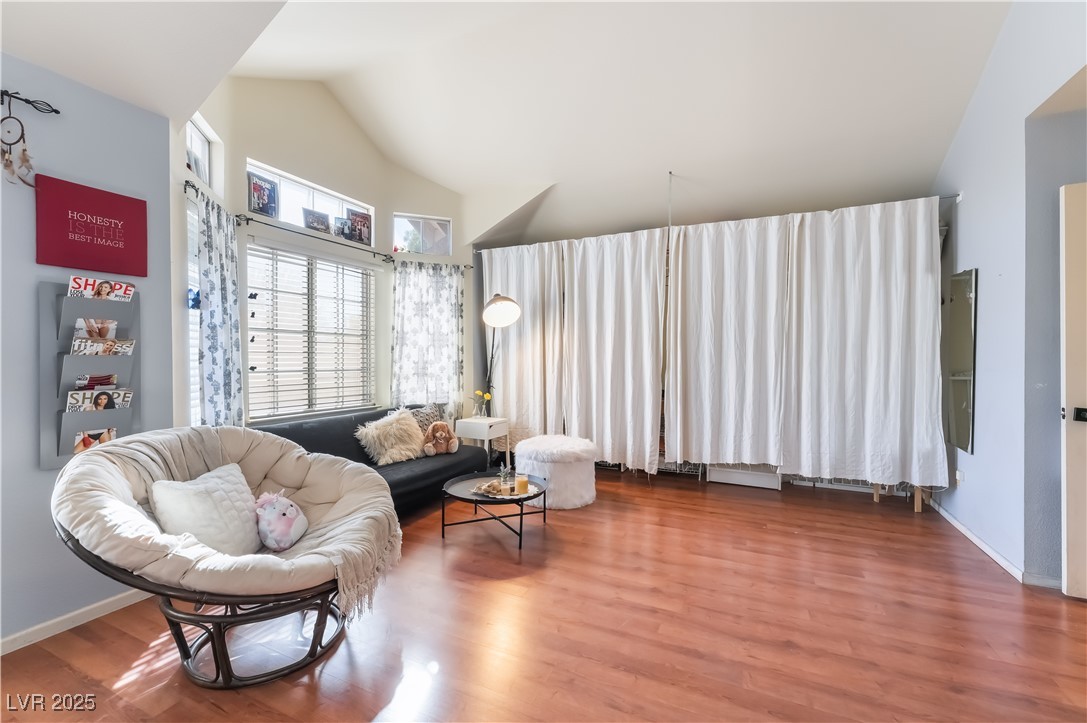 9724 Cascade Falls Avenue