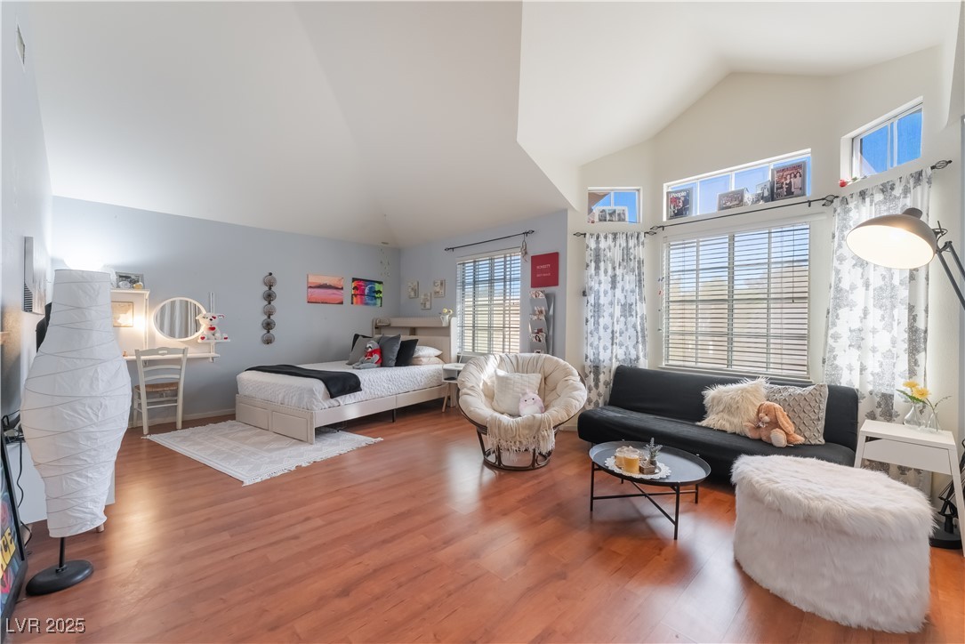 9724 Cascade Falls Avenue