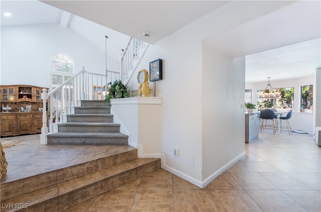 9724 Cascade Falls Avenue