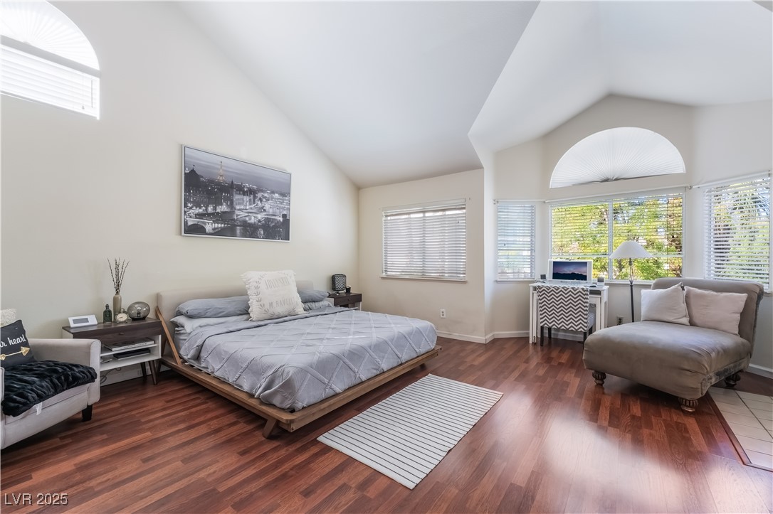 9724 Cascade Falls Avenue