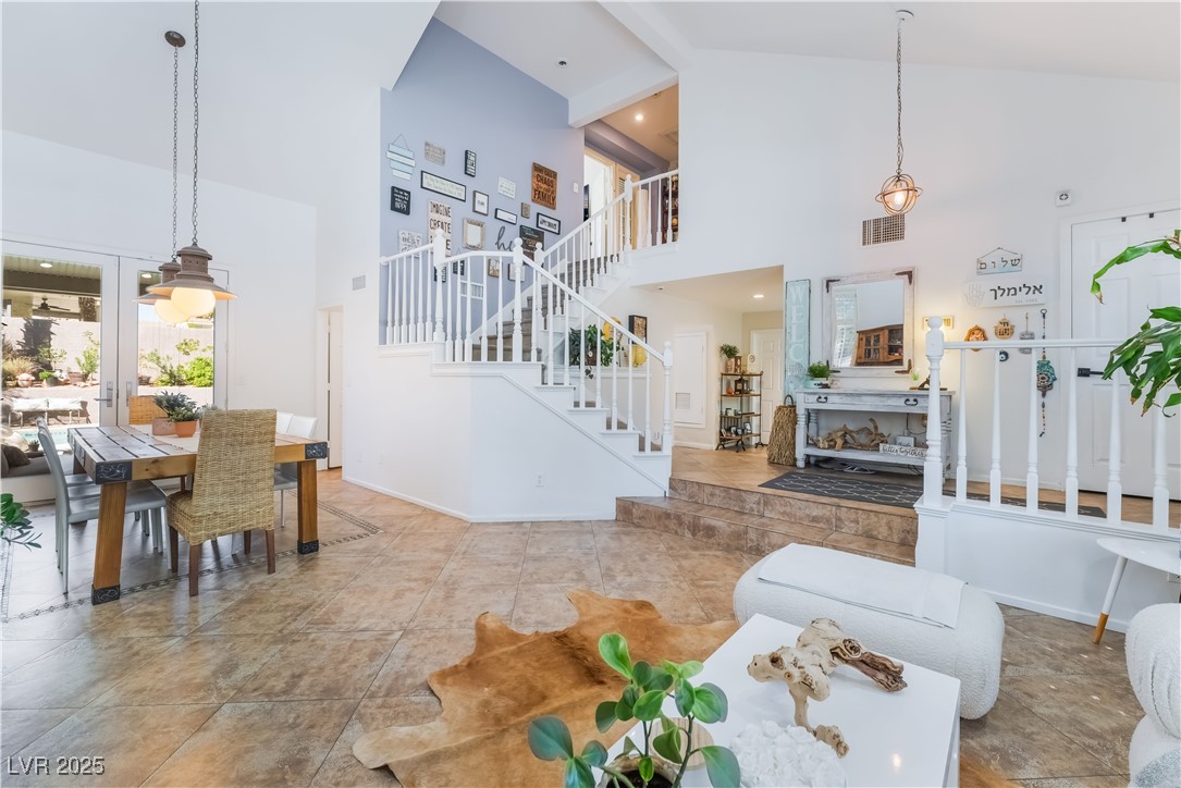 9724 Cascade Falls Avenue