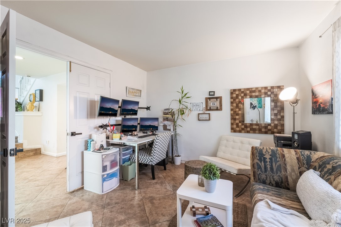 9724 Cascade Falls Avenue