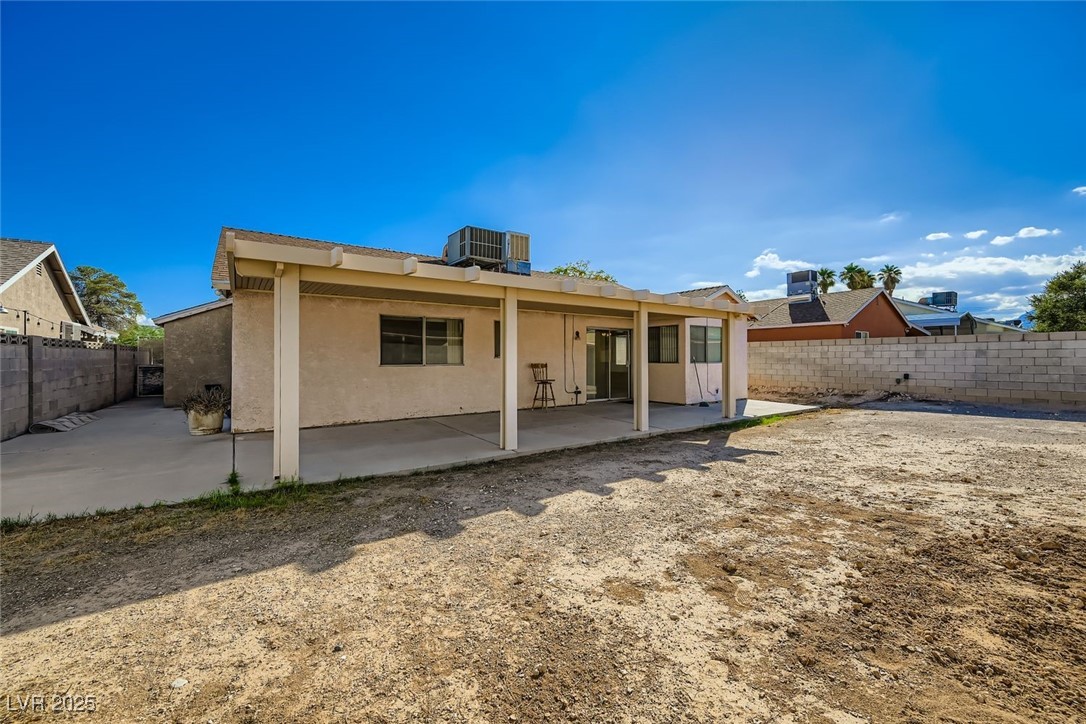 6000 Santa Catalina Avenue