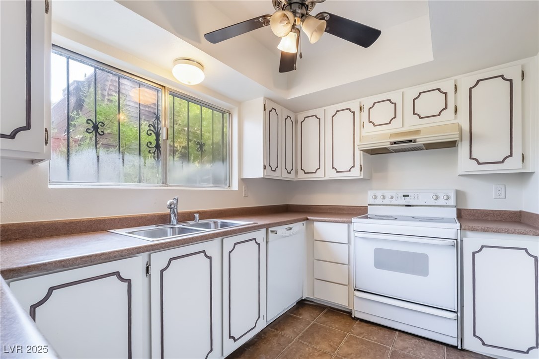 4623 Monterey Circle 1