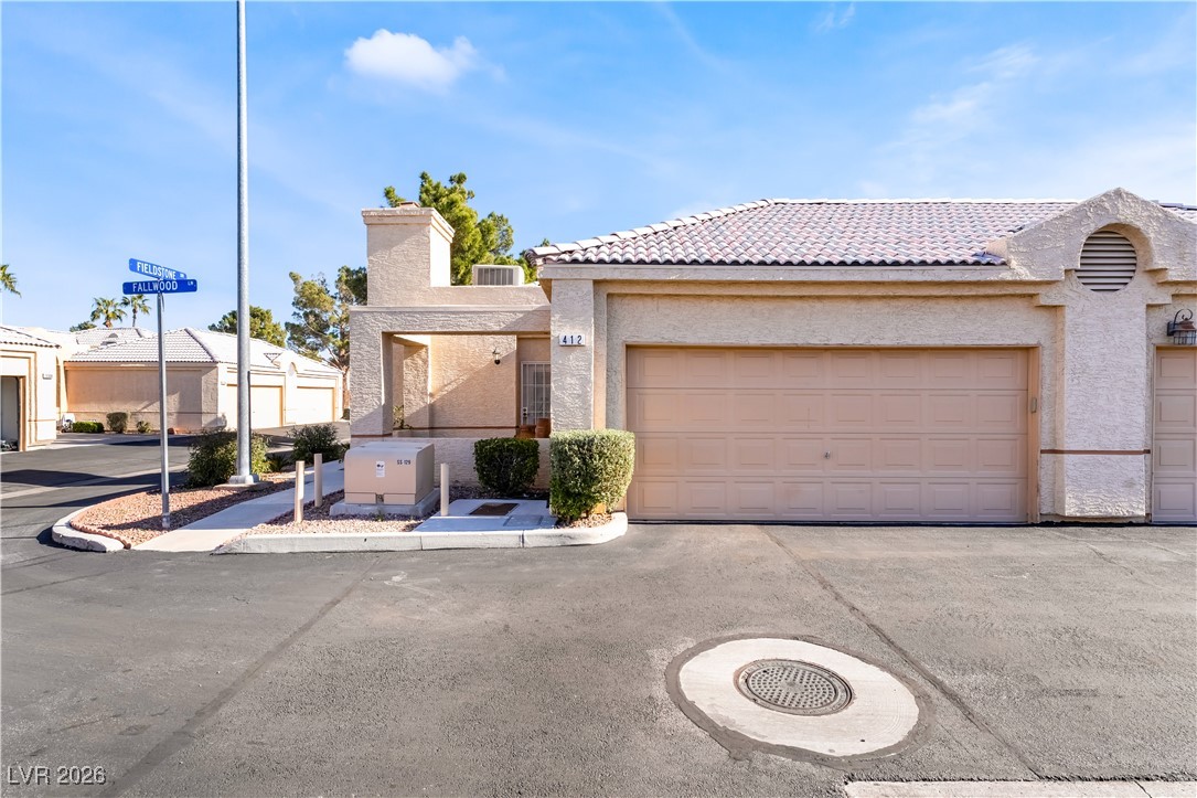 412 Fallwood Lane