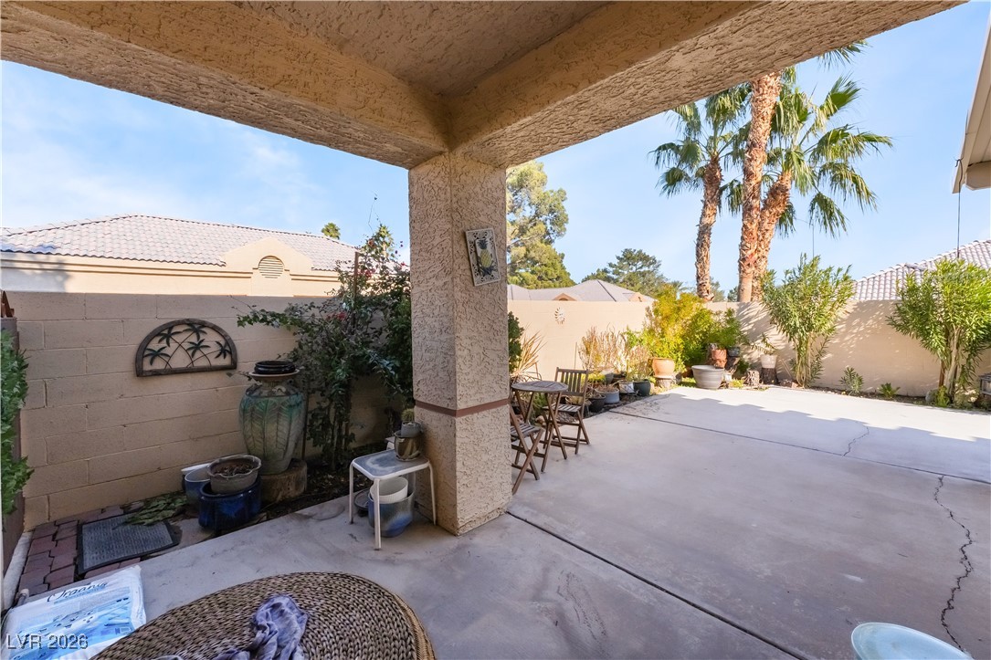 412 Fallwood Lane