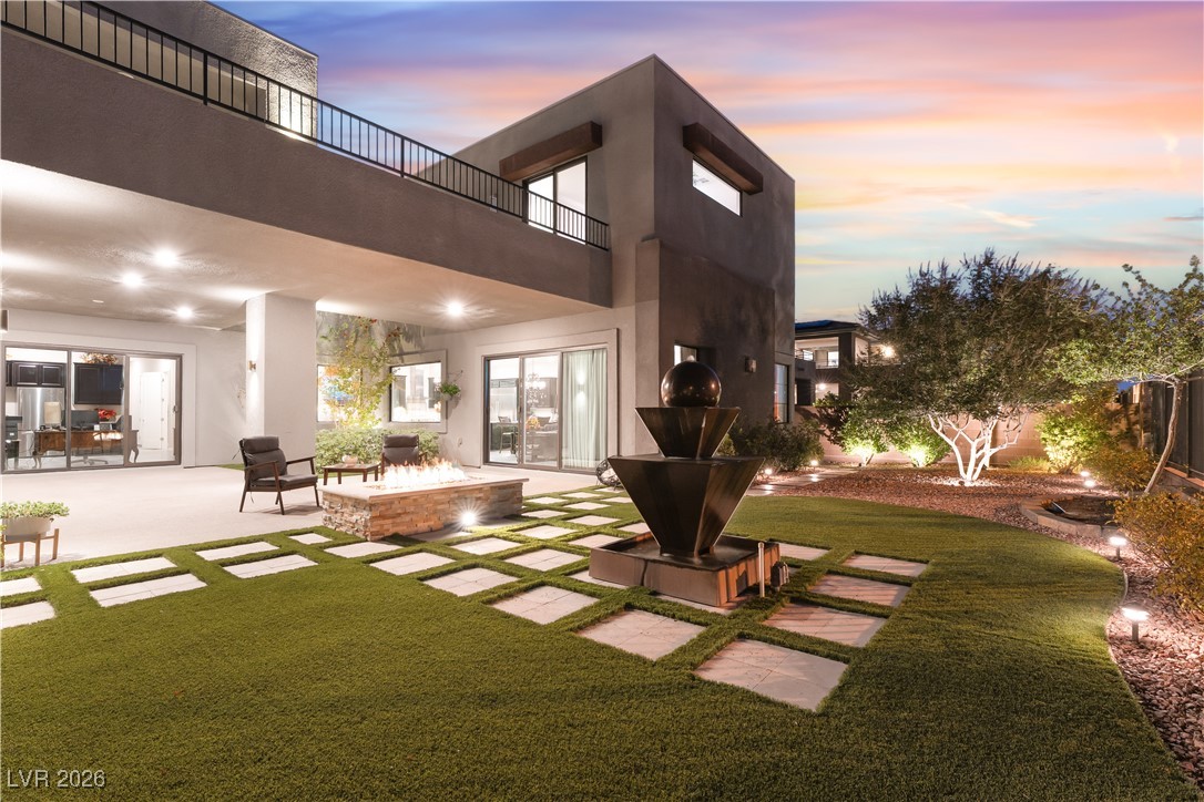 6194 Amber View Street