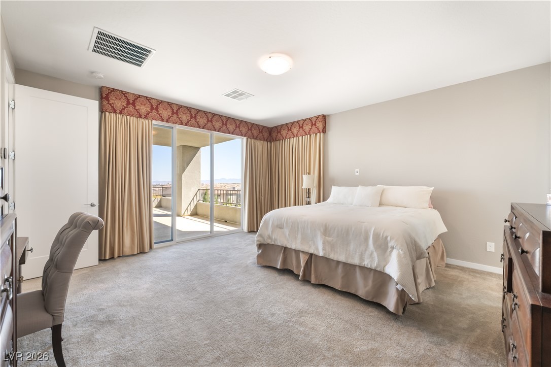 6194 Amber View Street