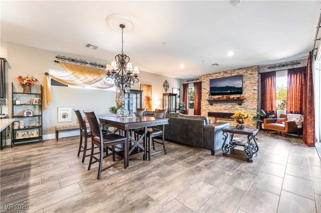 6194 Amber View Street