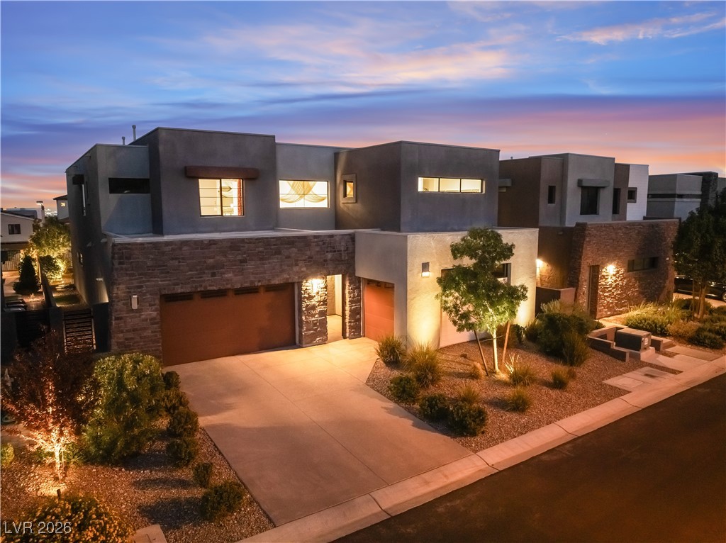 6194 Amber View Street