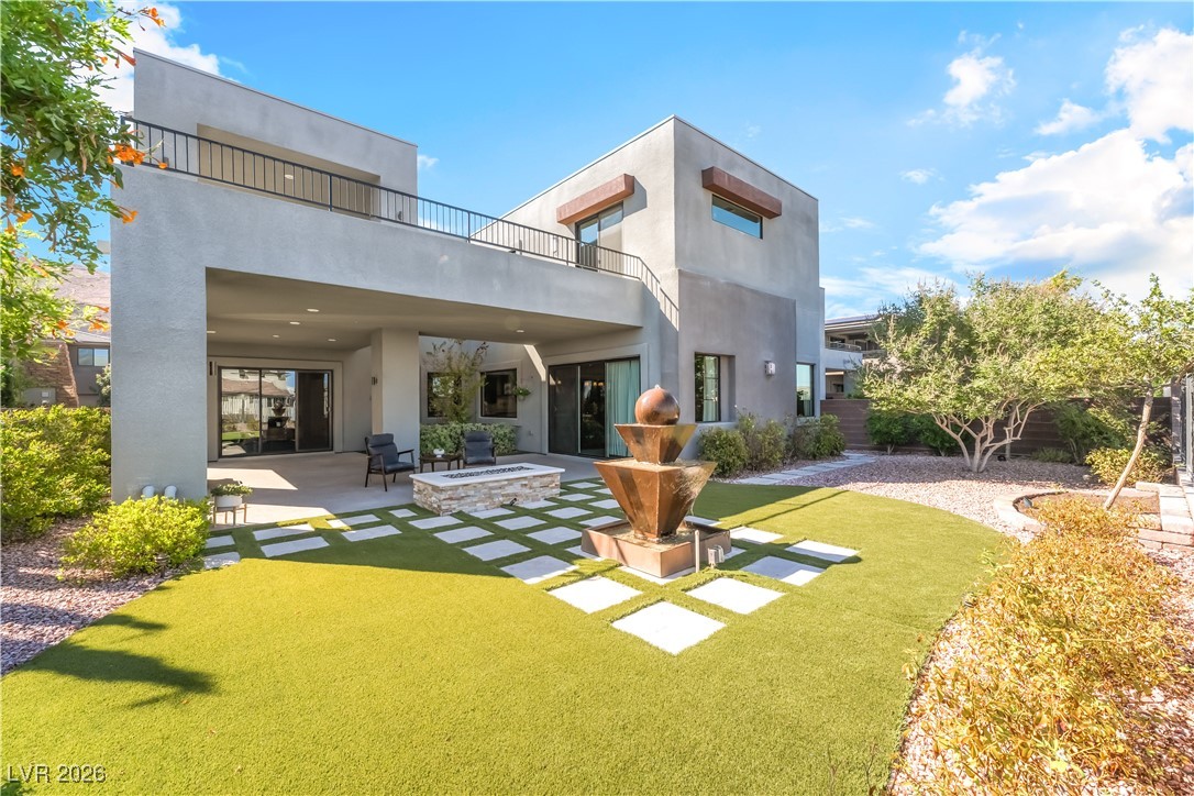 6194 Amber View Street