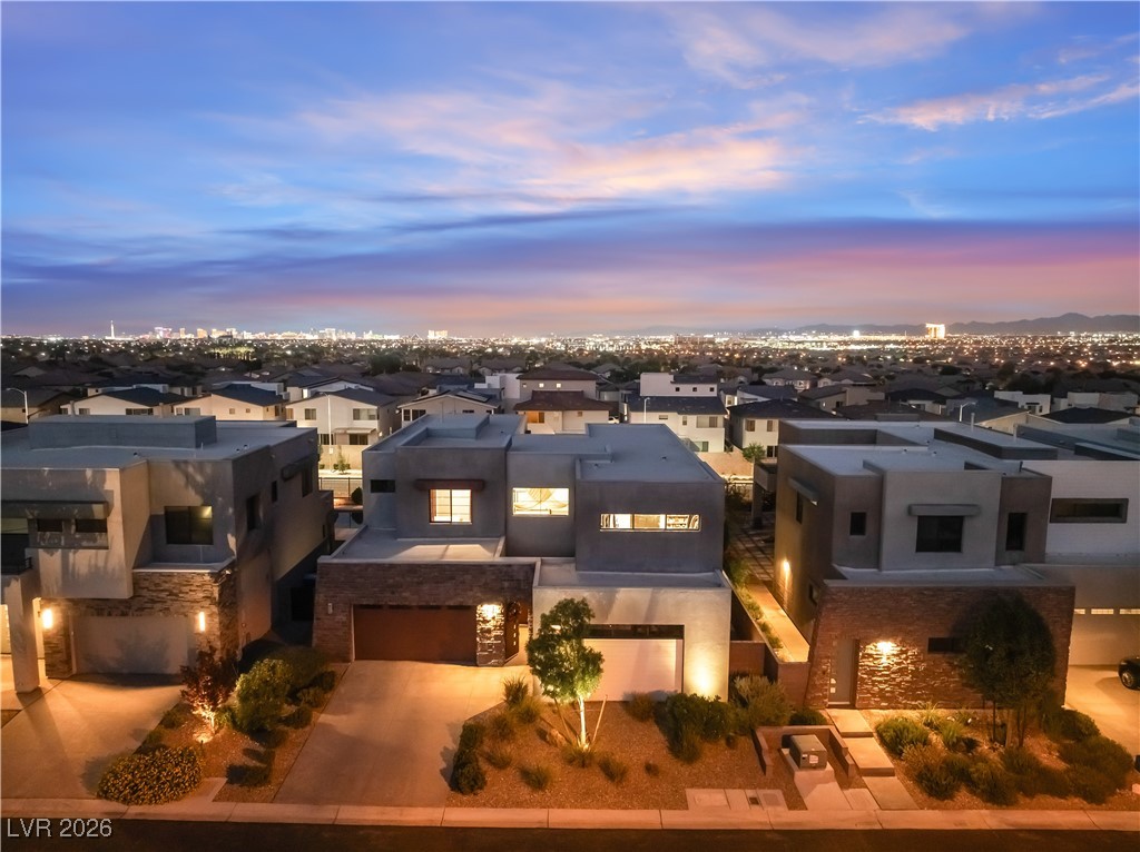 6194 Amber View Street