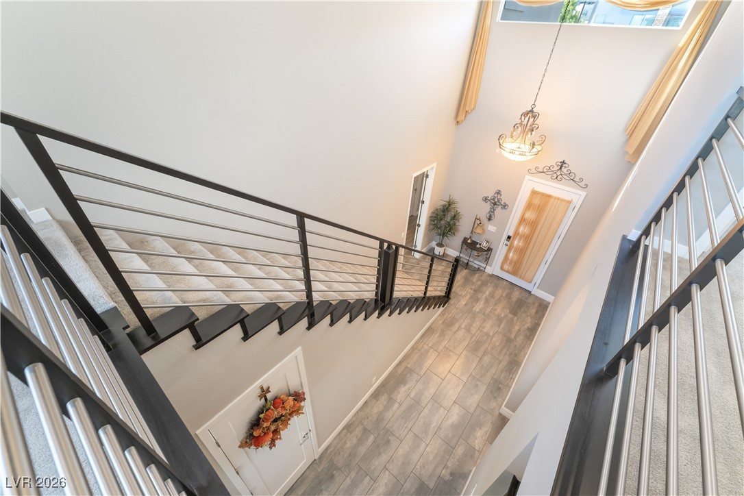 6194 Amber View Street