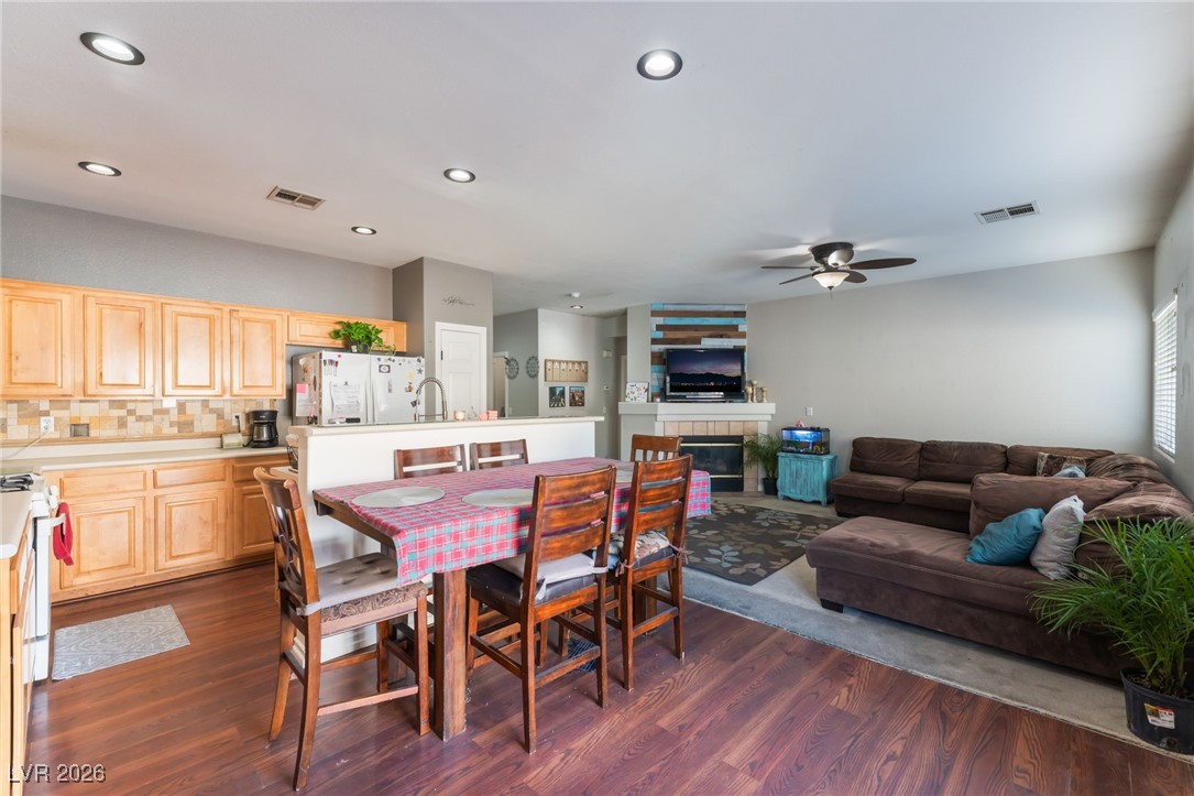 1706 Paradise Reef Avenue