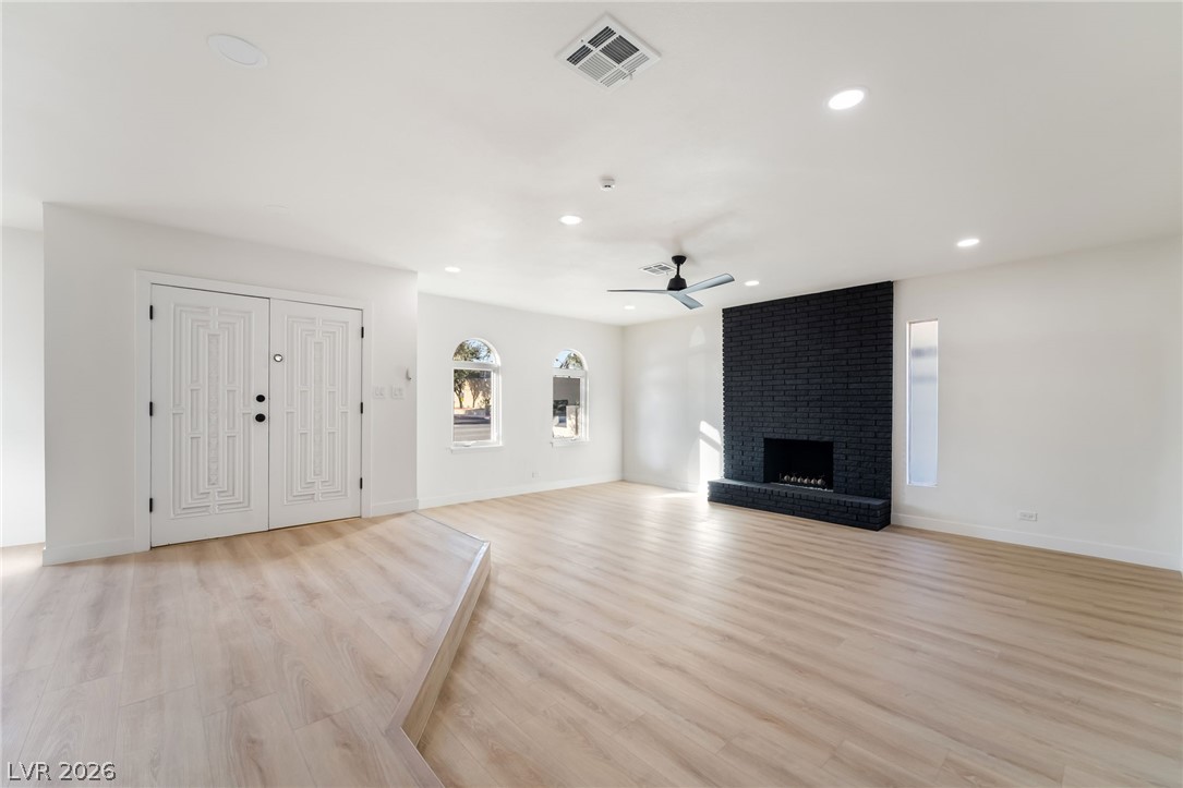 3516 East Twain Avenue