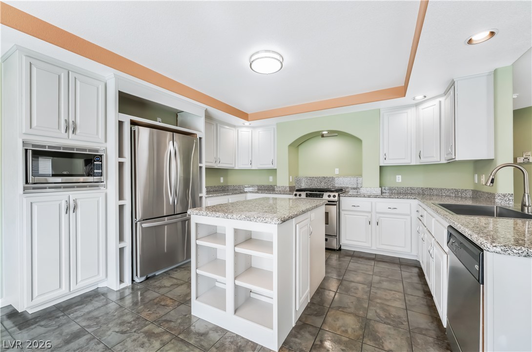 6389 Spindrift Foam Avenue