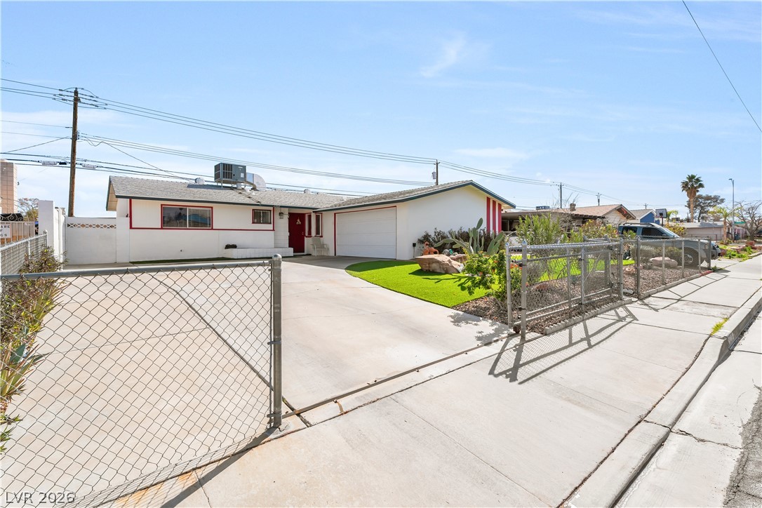 1208 Saylor Way