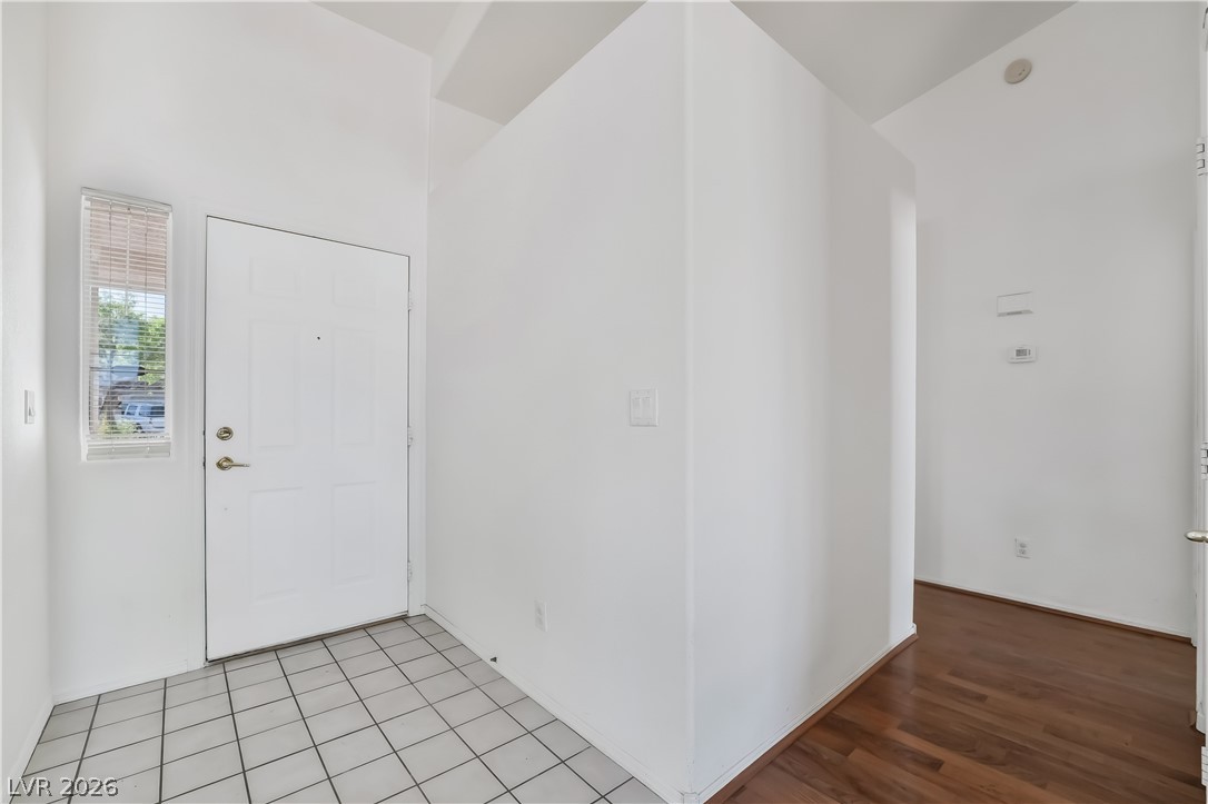 1040 Kings View Court