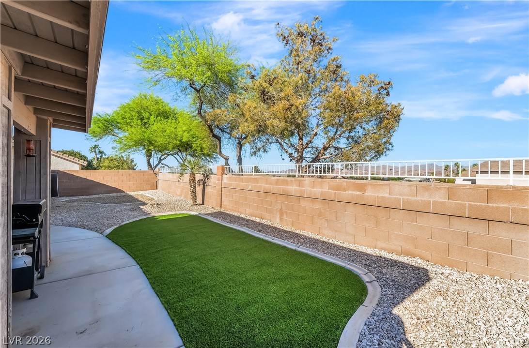 1040 Kings View Court