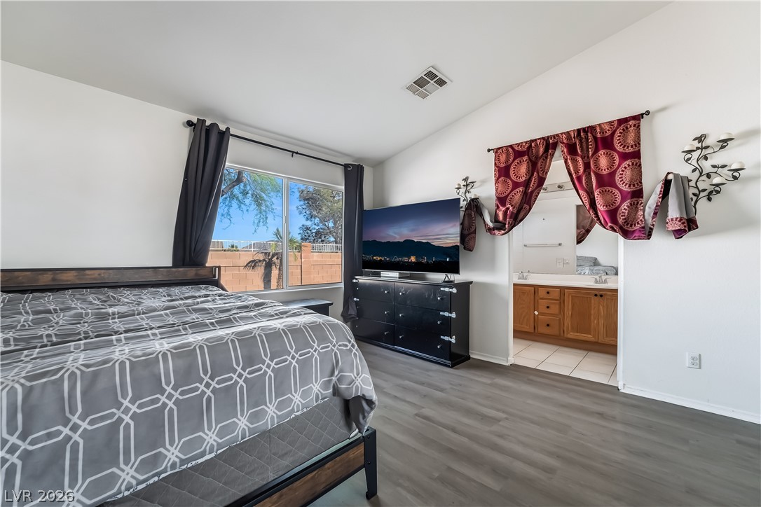 1040 Kings View Court