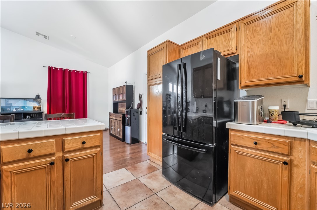 1040 Kings View Court