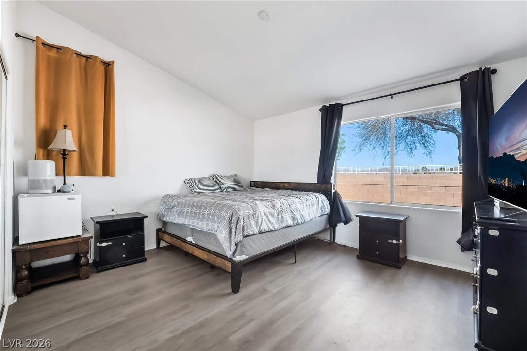 1040 Kings View Court
