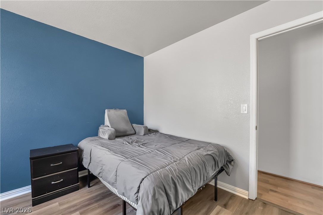 1040 Kings View Court