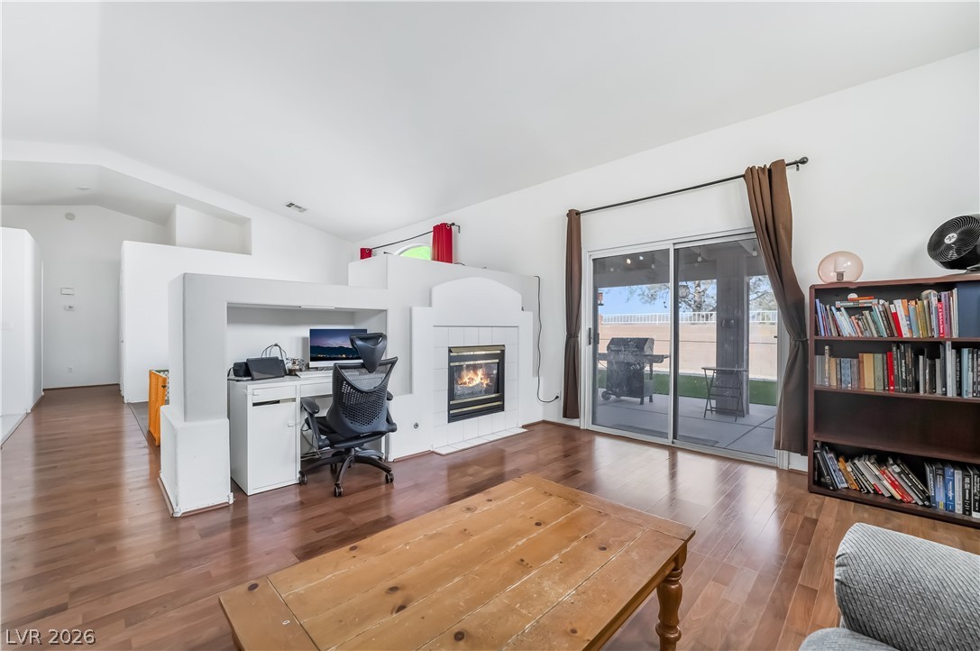 1040 Kings View Court