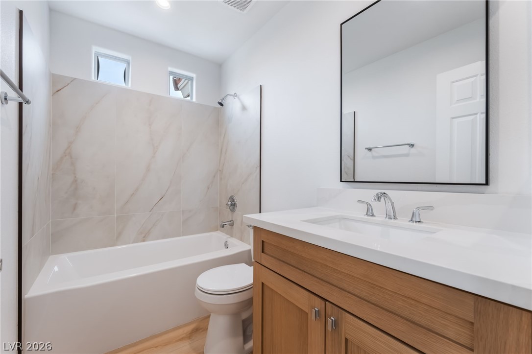 9025 Mossy Hollow Avenue