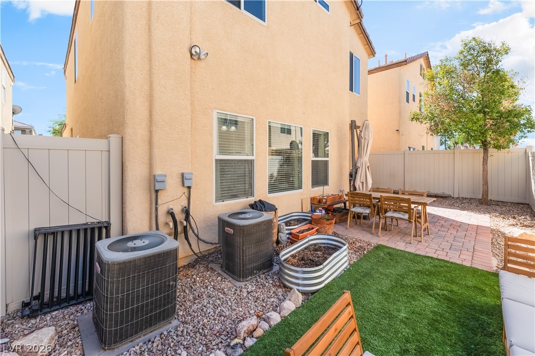 6572 Polonius Court