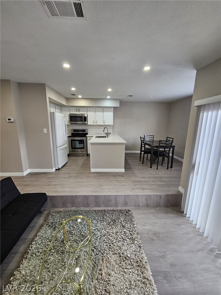 4425 Woodpine Drive 106