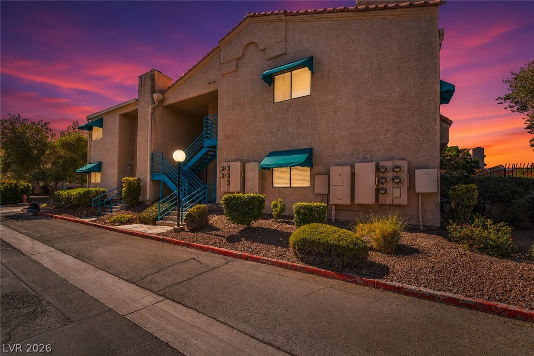 4425 Woodpine Drive 106
