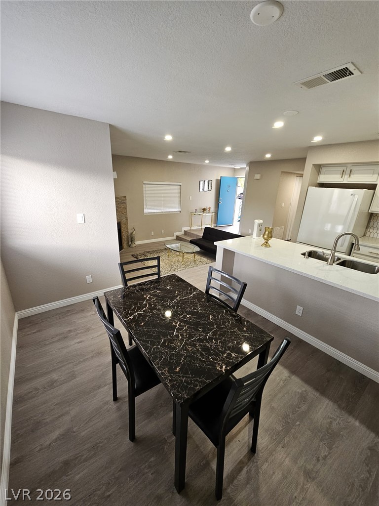 4425 Woodpine Drive 106