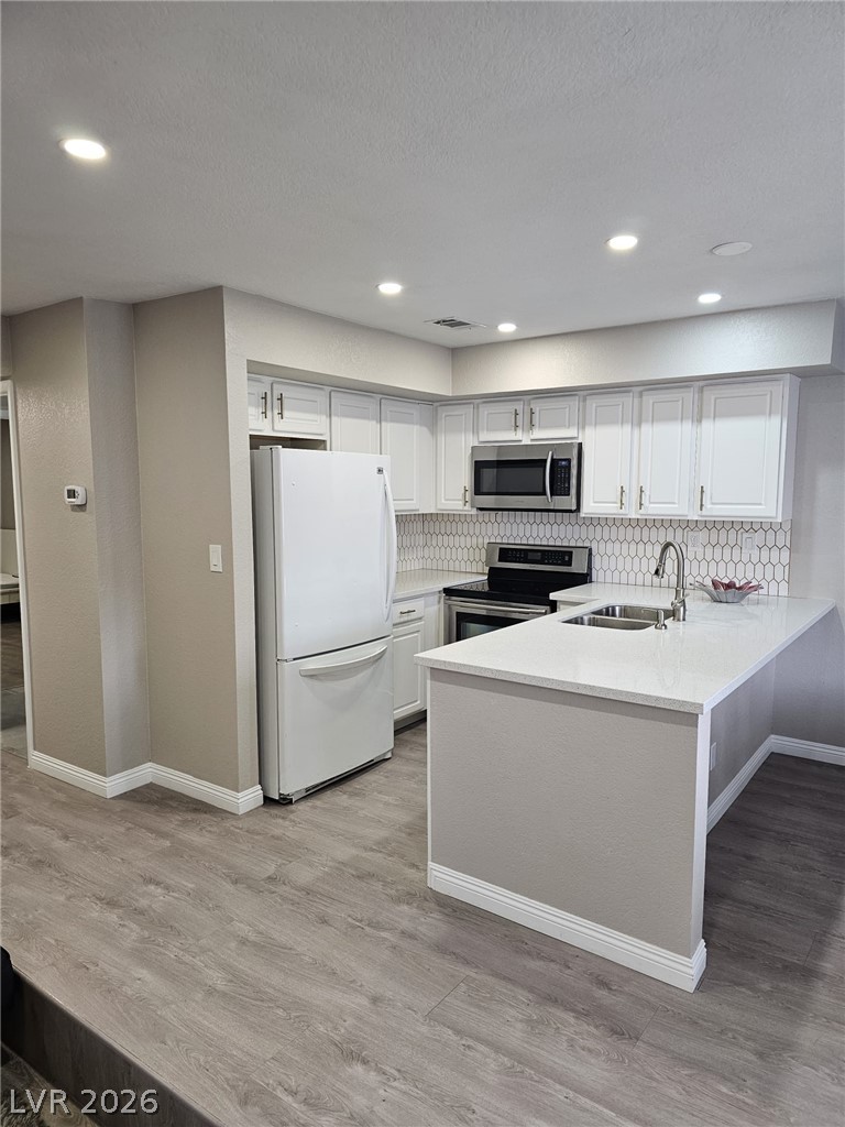 4425 Woodpine Drive 106
