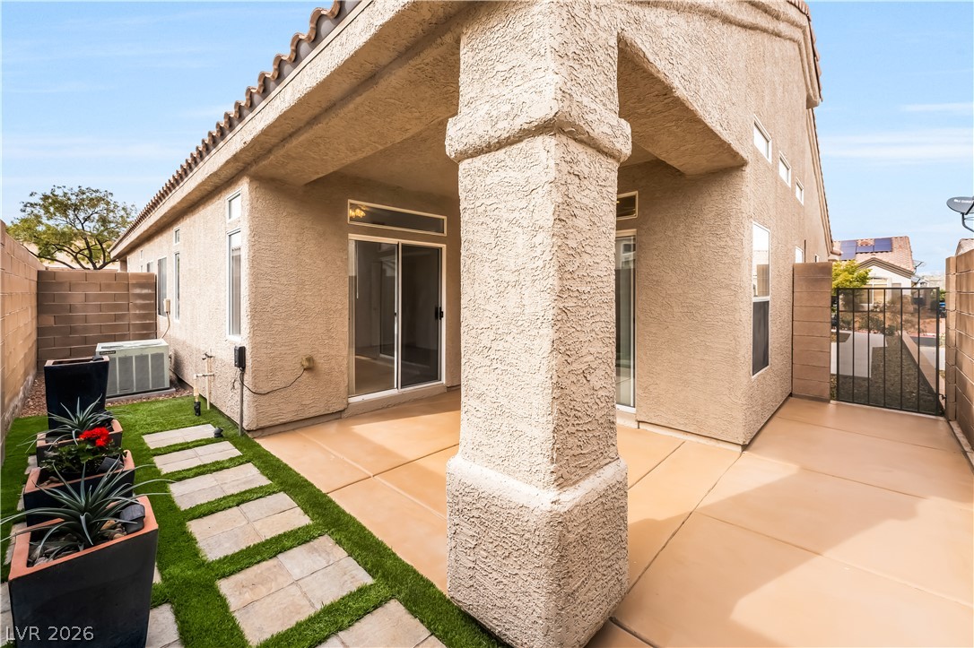 9791 Hickory Crest Court